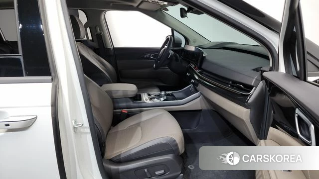 Kia The New Carnival 4th Generation 2023 Белый из Кореи, фото 2