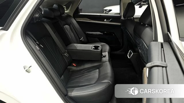 Kia K5 3rd generation 2023 Белый из Кореи, фото 2