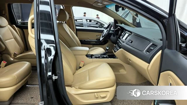 Kia The New Carnival 2019 Черный из Кореи, фото 2