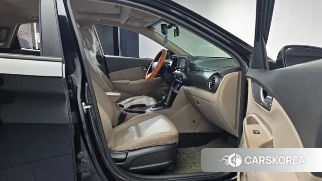 Hyundai Kona 2018 Черный из Кореи, фото 2