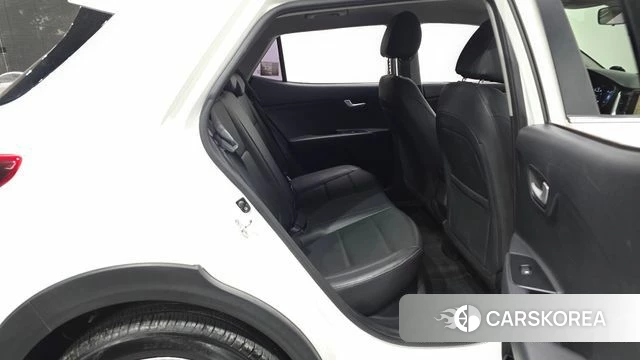Kia Stonic 2018 Белый из Кореи, фото 2