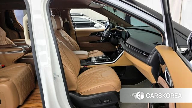 Kia Carnival 4th generation 2023 Белый из Кореи, фото 2
