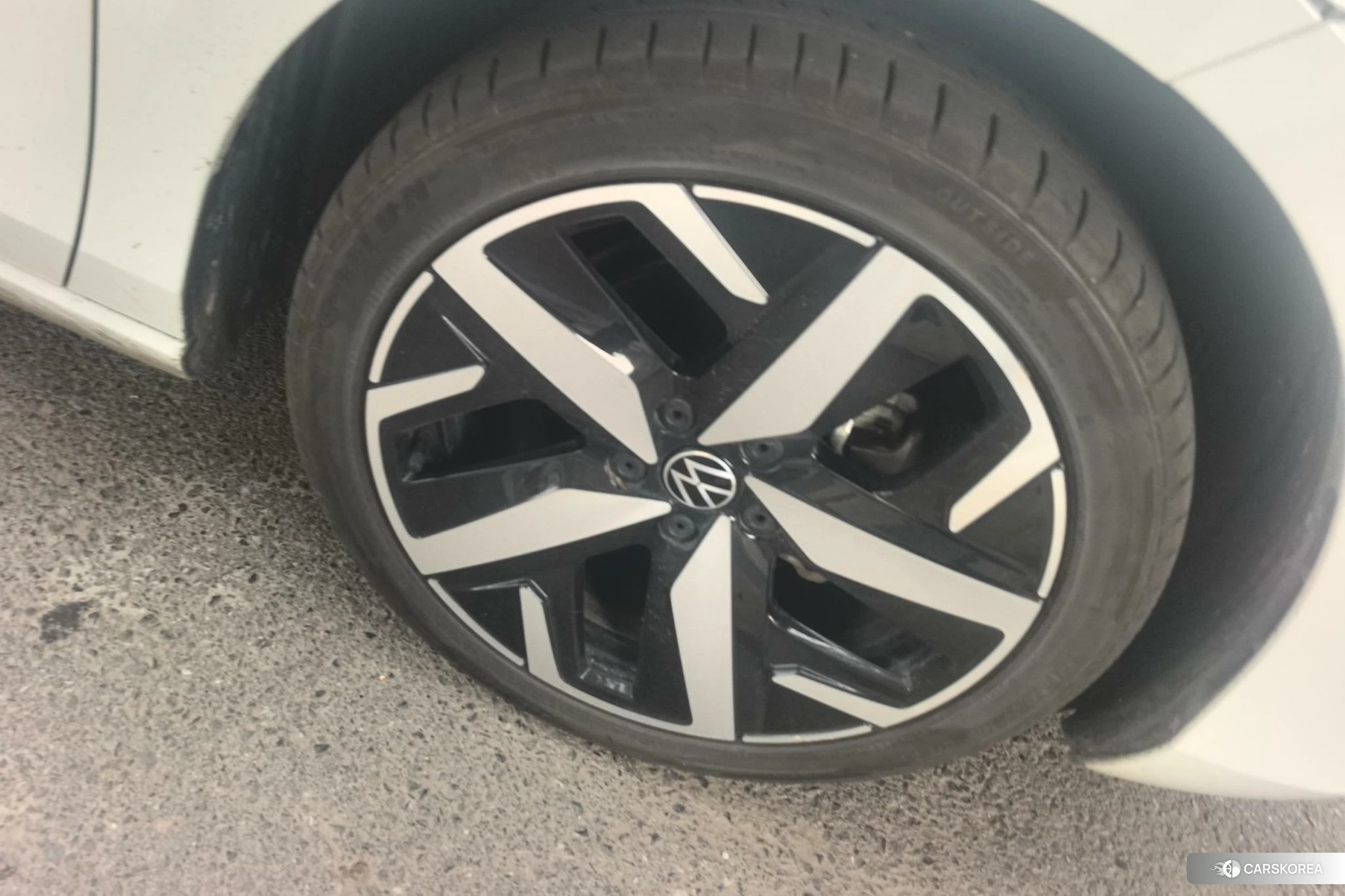 Volkswagen Lamando 2024 Белый из Китая, фото 2