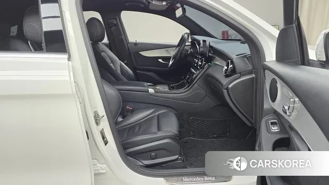 Mercedes-Benz GLC-Class X253 2020 Белый из Кореи, фото 2