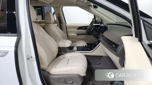 Kia Carnival 4th generation 2023 Белый из Кореи, фото 2