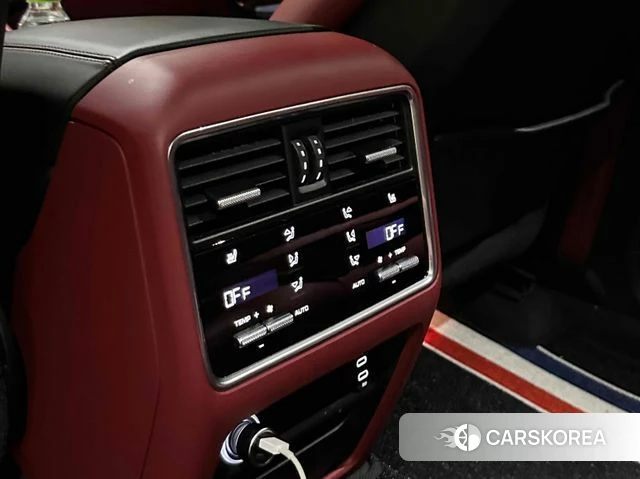 Porsche Cayenne (PO536) 2021 Серебристо-серый из Кореи, фото 2