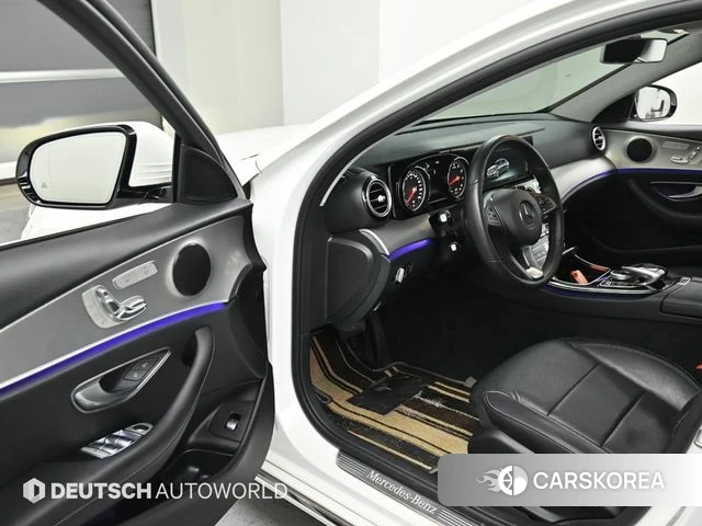 Mercedes-Benz E-Class W213 2018 Белый из Кореи, фото 2