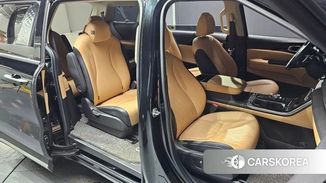 Kia Carnival 4th generation 2021 Черный из Кореи, фото 2