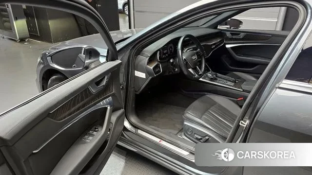 Audi A6 (C8) 2020 Серебристо-серый из Кореи, фото 2