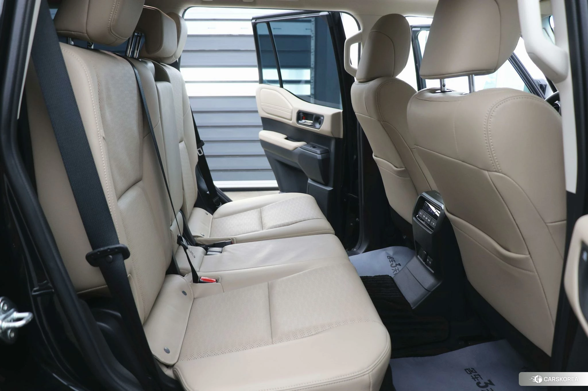 Toyota Prado 2025 Черный из Китая, фото 2