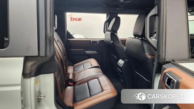 Ford Bronco 6th Generation 2022 Серый из Кореи, фото 2