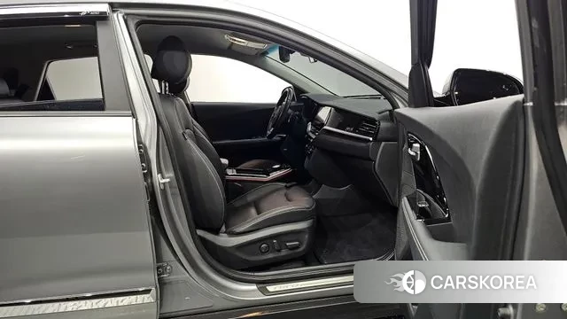 Kia Niro EV 2021 Серебряный из Кореи, фото 2