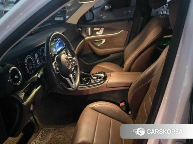 Mercedes-Benz E-Class W213 2019 Белый из Кореи, фото 2
