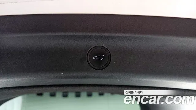 Tesla Model Y 2021 Белый из Кореи, фото 2