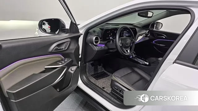 Chevrolet (GM Daewoo) Trax Crossover 2023 Белый из Кореи, фото 2