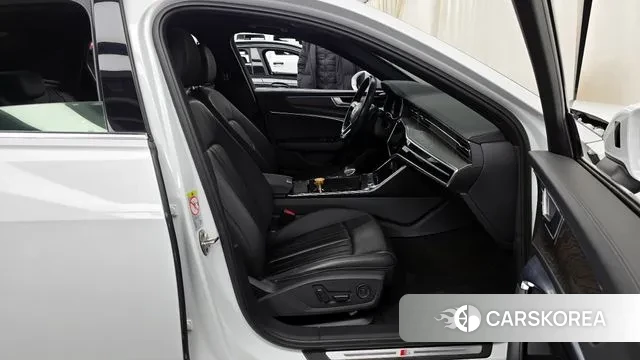 Audi A6 (C8) 2020 Белый из Кореи, фото 2