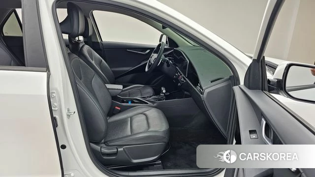 Kia Di Ol Nu Niro 2022 Белый из Кореи, фото 2
