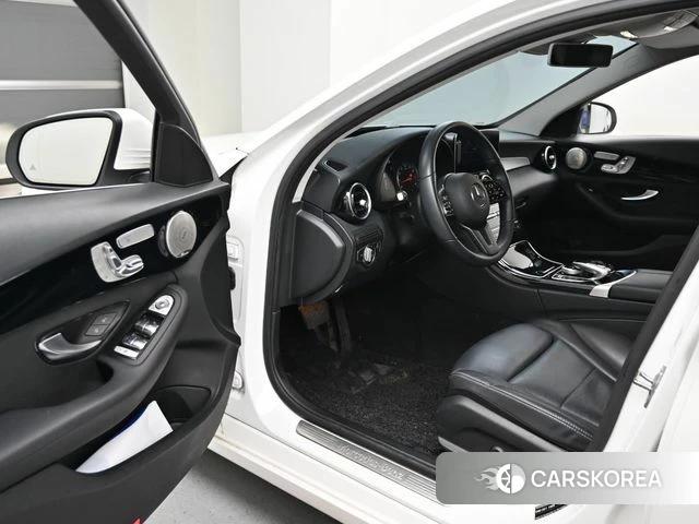 Mercedes-Benz C-Class W205 2019 Белый из Кореи, фото 2