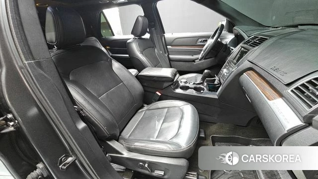 Ford Explorer 2018 Серый из Кореи, фото 2