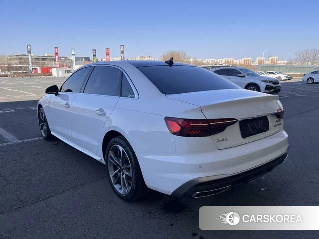 Audi A4L 2023 Белый из Китая, фото 2