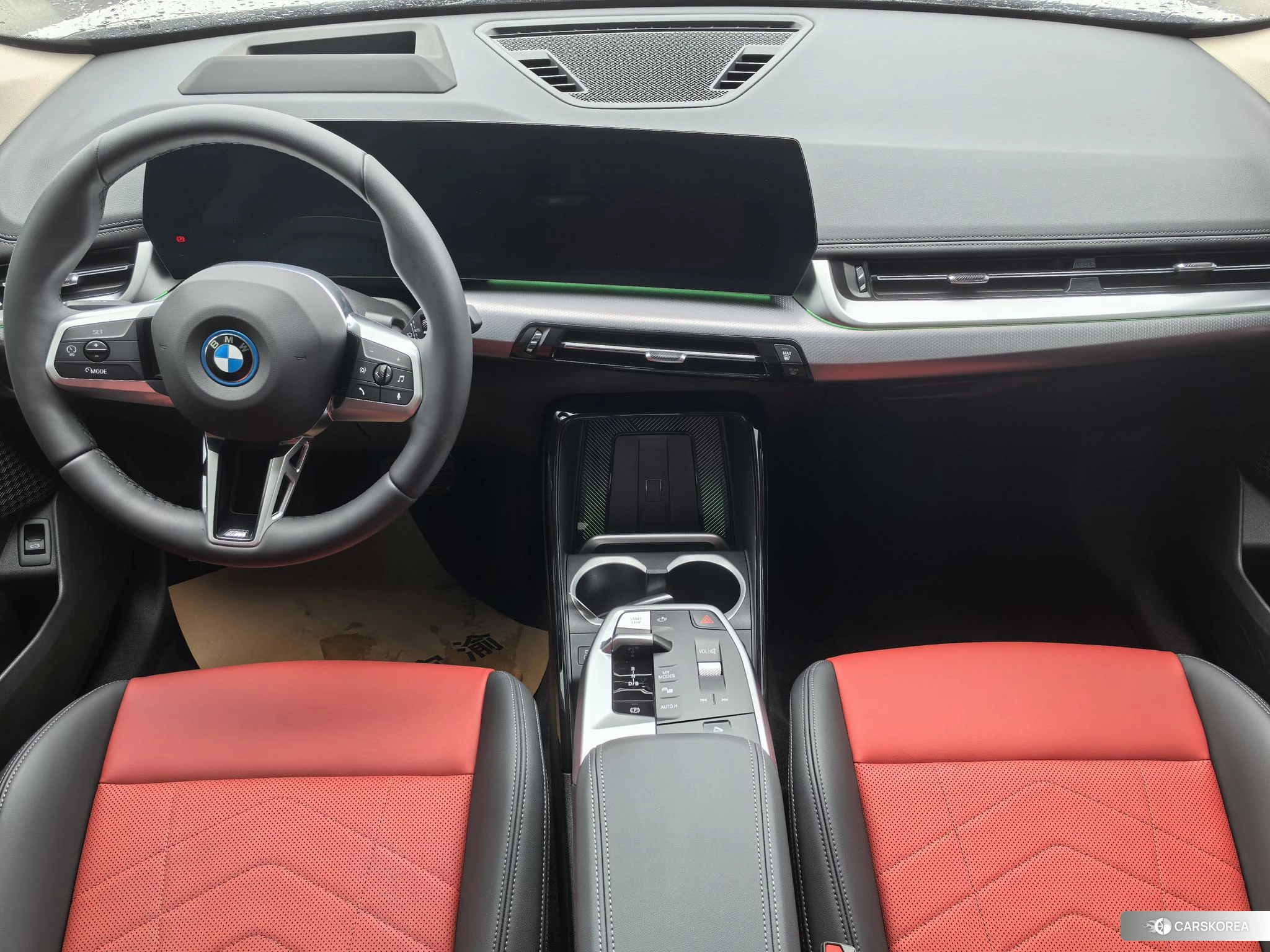 BMW iX1 2023 Белый из Китая, фото 2