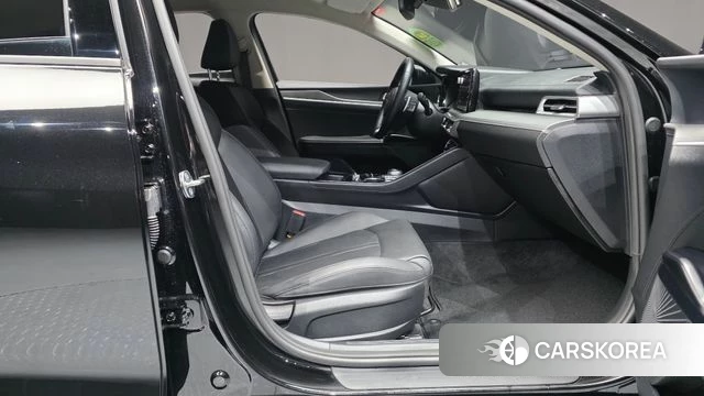 Kia K5 3rd generation 2023 Черный из Кореи, фото 2