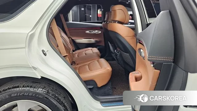 Genesis GV70 2024 Белый из Кореи, фото 2