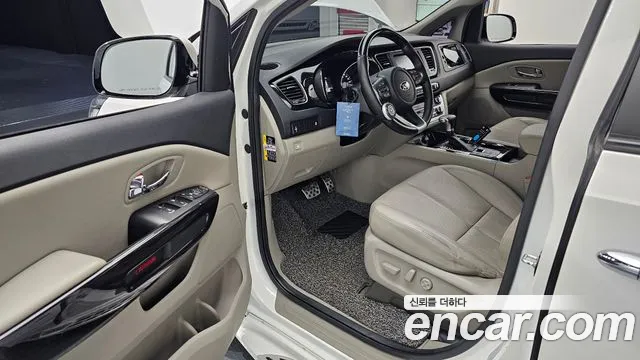 Kia The New Carnival 2018 Белый из Кореи, фото 2
