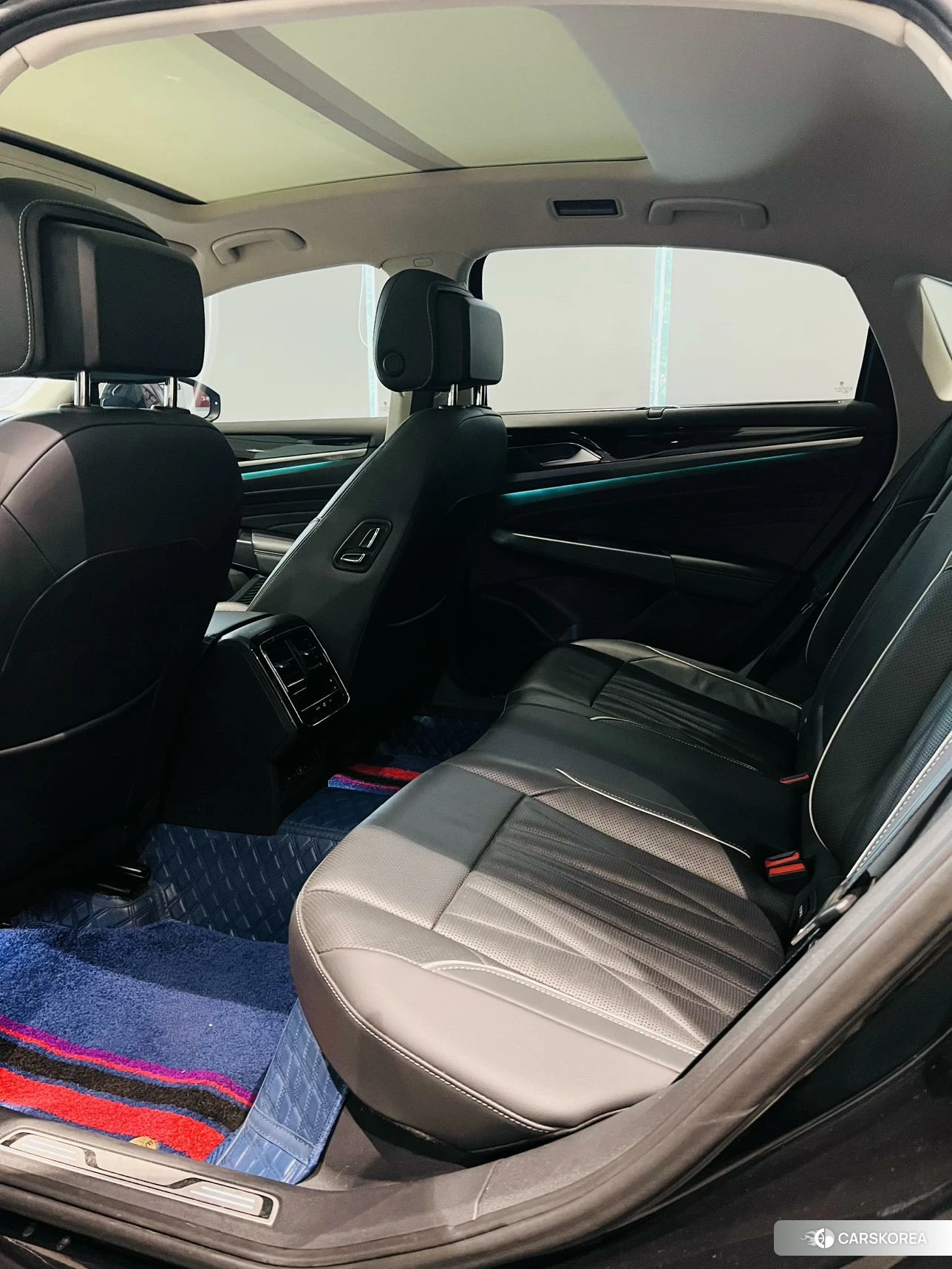 Volkswagen Passat 2022 Черный из Китая, фото 2