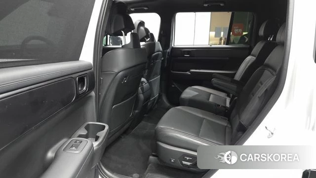 Hyundai Santa Fe (MX5) 2024 Белый из Кореи, фото 2