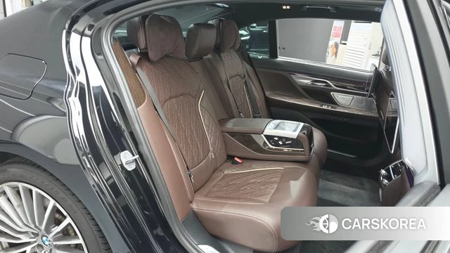 BMW 7 Series (G11) 2022 Серый из Кореи, фото 2