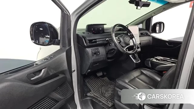 Hyundai Staria 2022 Серебряный из Кореи, фото 2