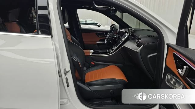 Mercedes-Benz GLC-Class X254 2024 Белый из Кореи, фото 2