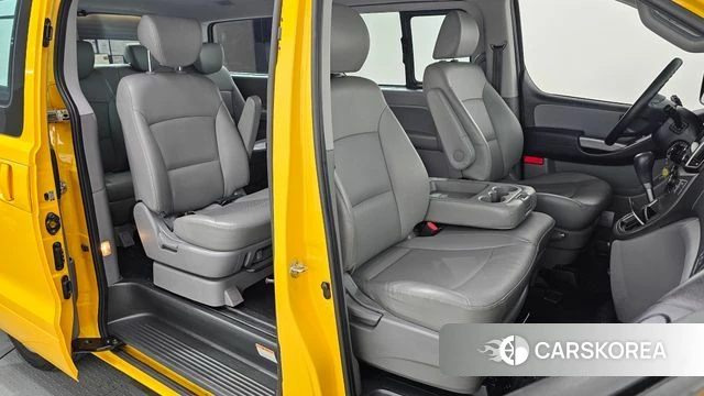 Hyundai The New Grand Starex 2019 Желтый из Кореи, фото 2