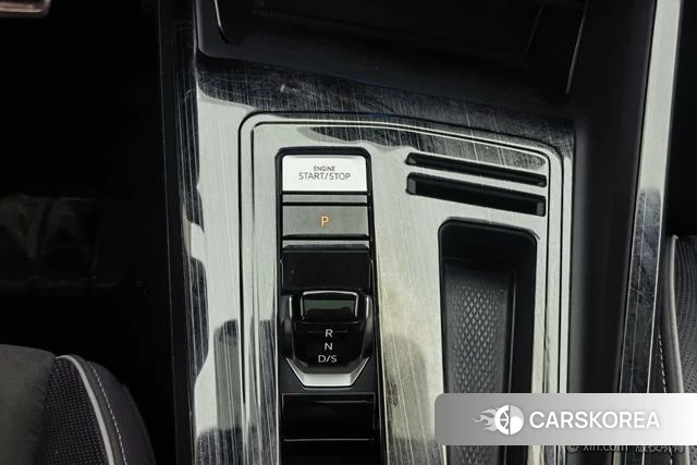 Volkswagen Golf 2021 Белый из Китая, фото 2
