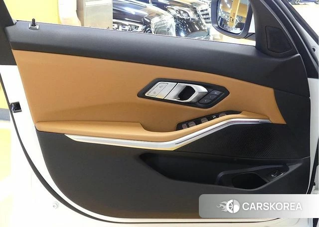 BMW 3 Series (G20) id 3870189 из Кореи 2