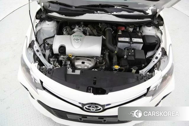 Toyota Vios 2023 Белый из Китая, фото 2