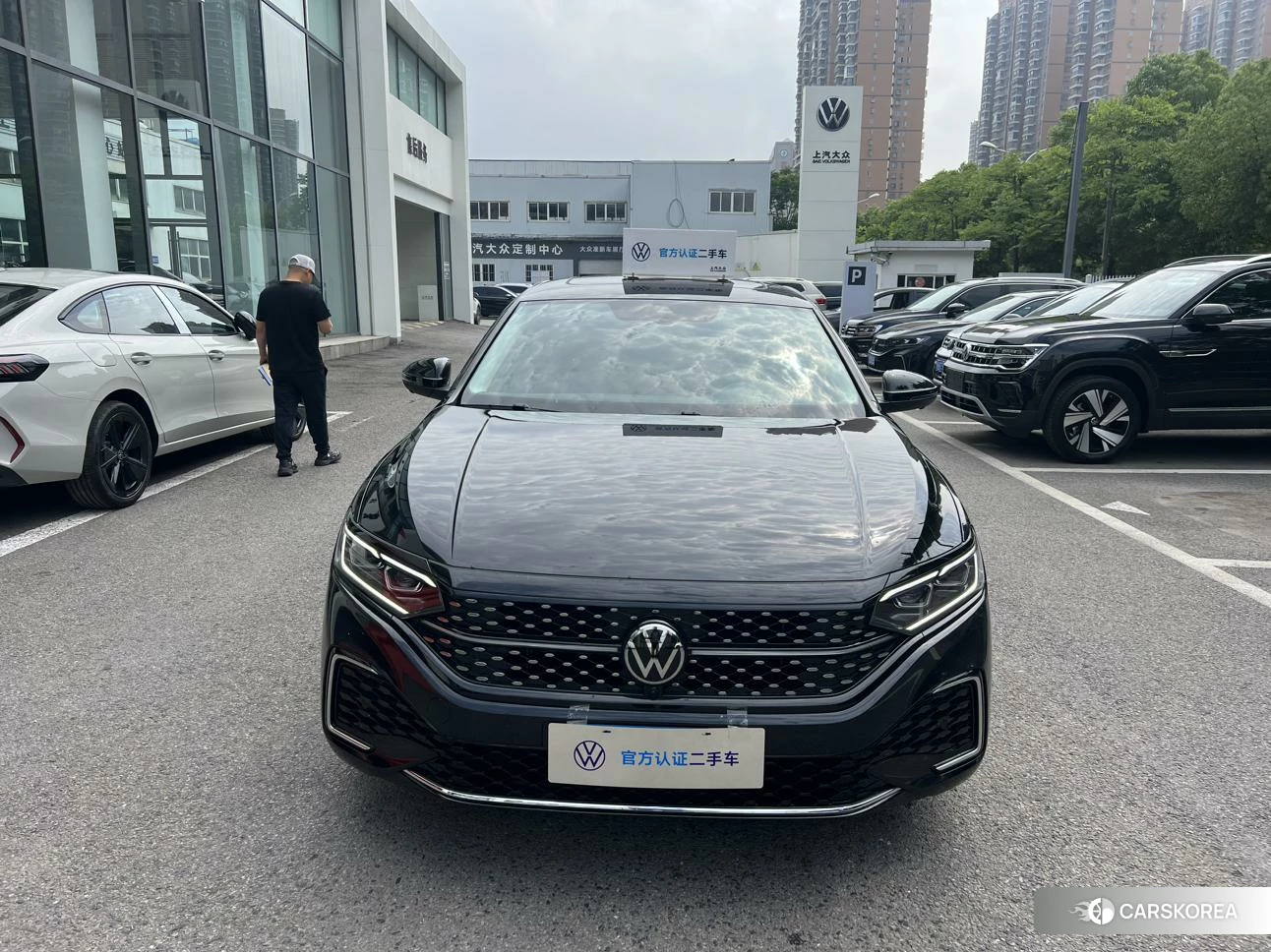 Volkswagen Passat 2024 Черный из Китая, фото 2