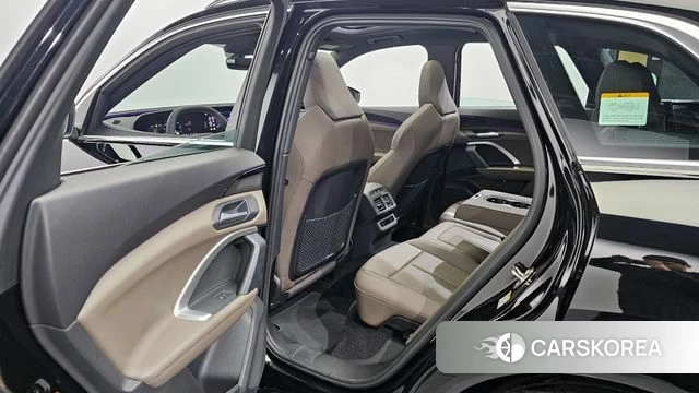 Audi Q5 (80A) 2025 Черный из Кореи, фото 2