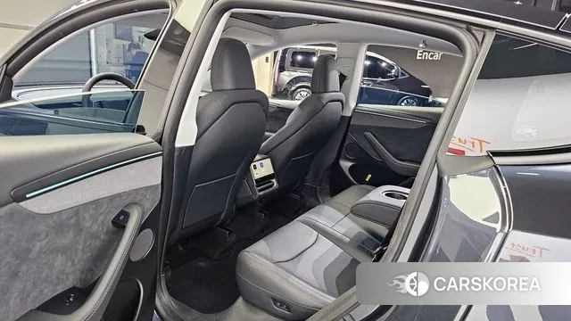 Tesla Model Y 2025 Серый из Кореи, фото 2