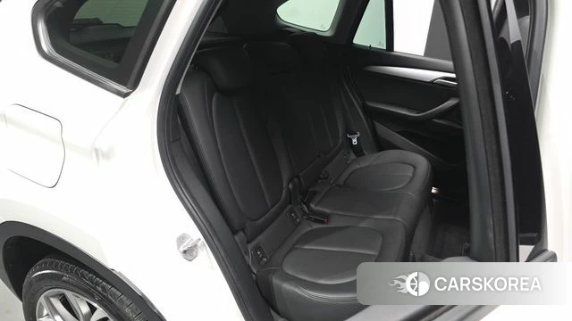 BMW X1 (F48) 2018 Белый из Кореи, фото 2