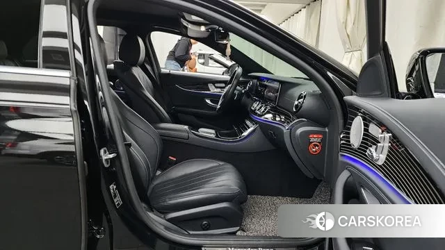 Mercedes-Benz E-Class W213 2021 Белый из Кореи, фото 2