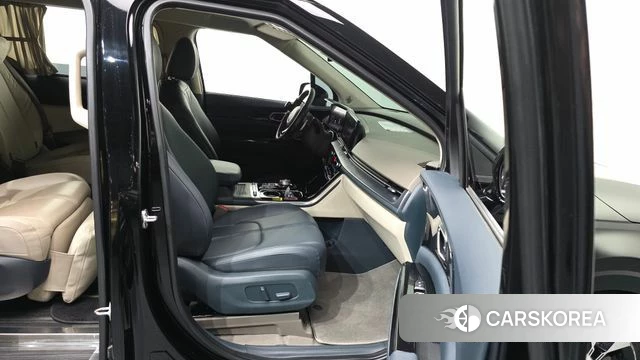 Kia Carnival 4th generation 2022 Черный из Кореи, фото 2
