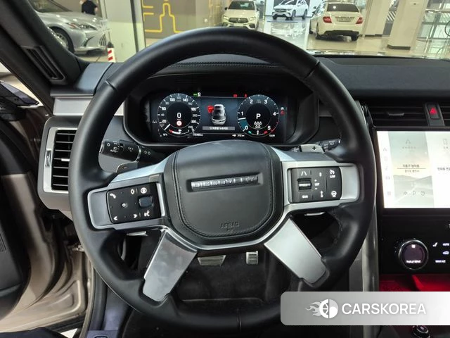 Land Rover Discovery 5 2025 Песочный из Кореи, фото 2