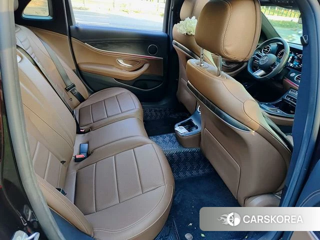 Mercedes-Benz E-class PHEV 2022 Черный из Китая, фото 2