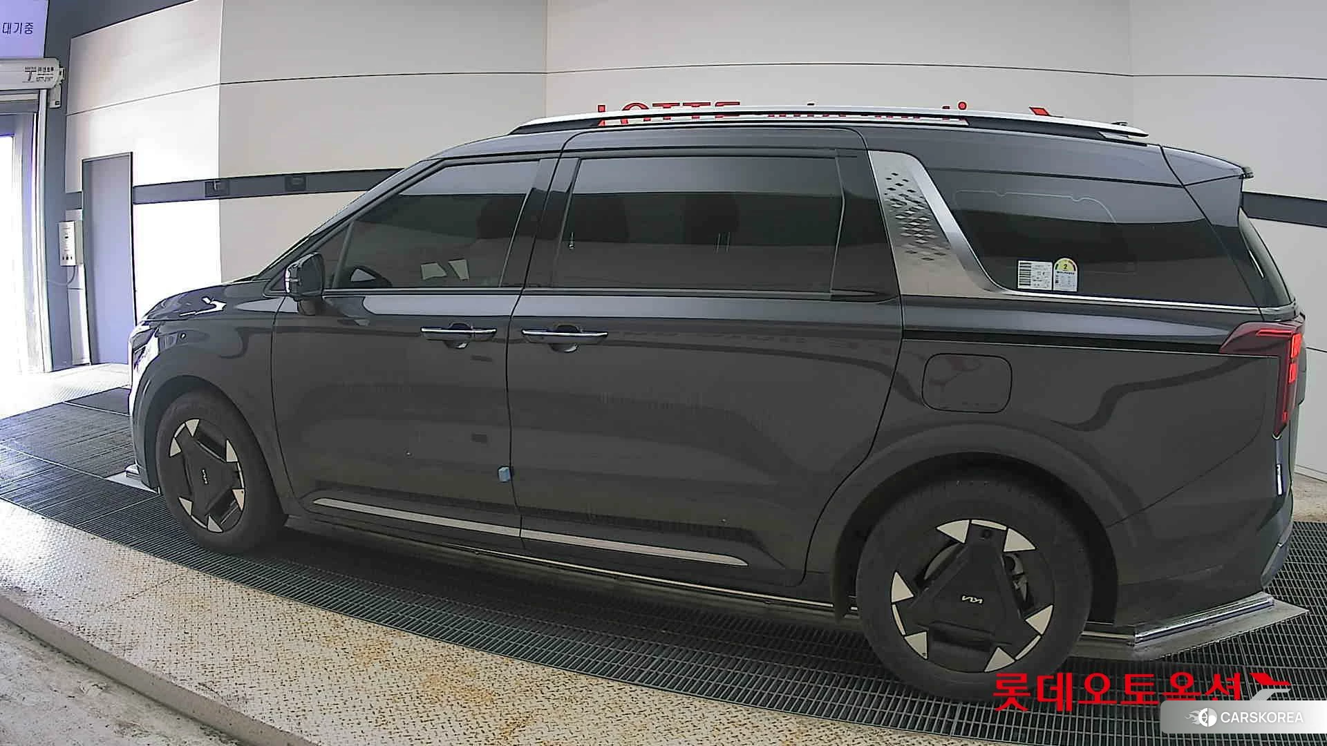 Kia Carnival Hybrid 2025 Pantera Metal из Кореи, фото 2