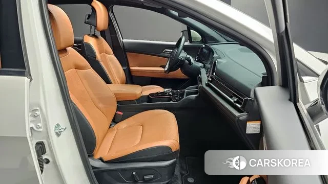 Kia Sportage 5th Generation Hybrid 2024 Белый из Кореи, фото 2