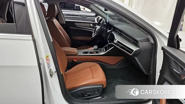 Audi A6 (C8) 2022 Белый из Кореи, фото 2