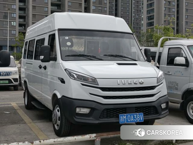 Iveco proud 2025 Белый из Китая, фото 2