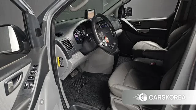 Hyundai The New Grand Starex 2019 Серебристо-серый из Кореи, фото 2